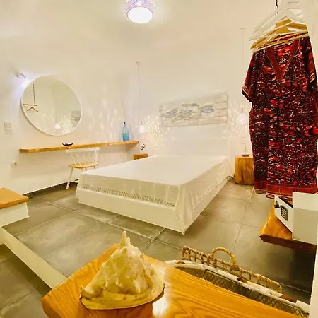 Appartement Gorgeous Boathouse-milos-by Ageri-milos Location Fisherman Village Of Agios Konstantinos *